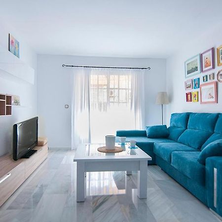 Luminoso Y Fresco Apartamento En 2ª Linea De Playa Фуeнхирола Екстериор снимка