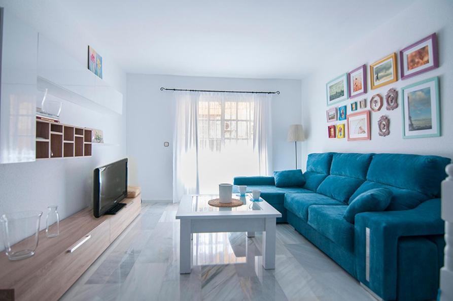 Luminoso Y Fresco Apartamento En 2ª Linea De Playa Фуeнхирола Екстериор снимка